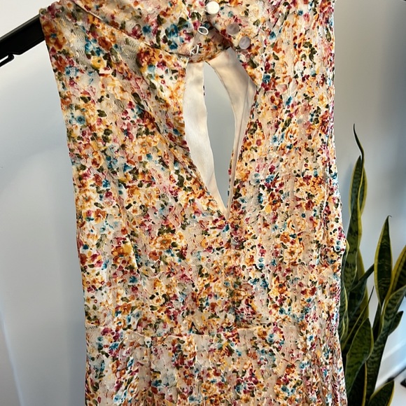 Lace floral summer dress - Picture 2 of 4